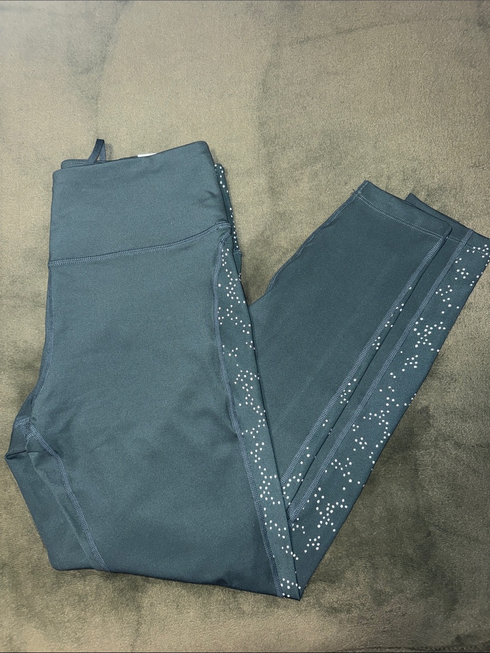 Mid rise 7/8 length Nike leggings NWT